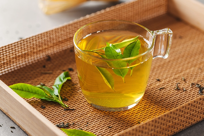 Taza de té verde.